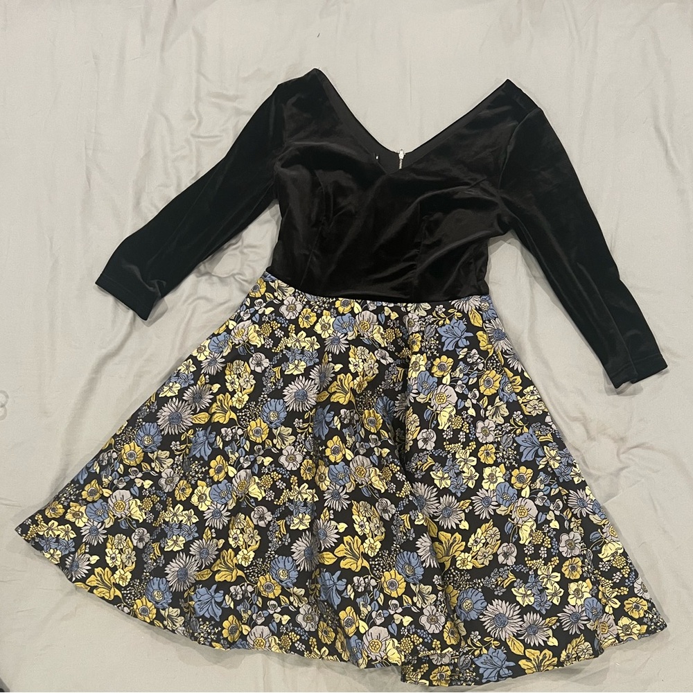 ModCloth Liza Luxe Cordially Delighted Fit and Flare cocktail dress sz M
